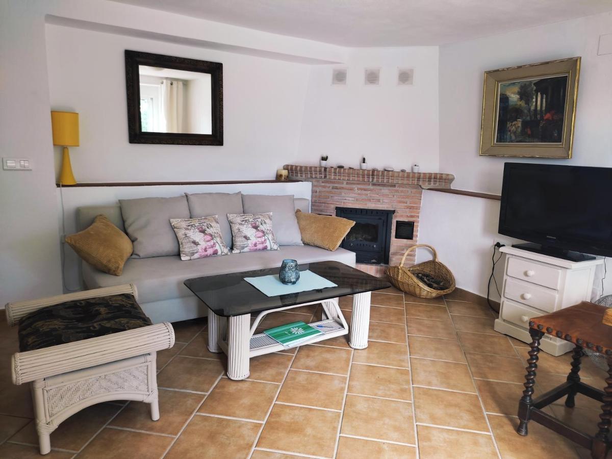 One Life Malaga Retreat Hotel Periana Exterior photo